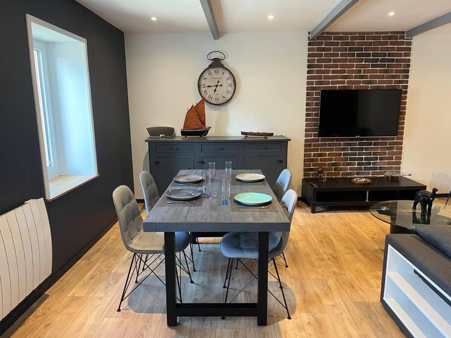 36 Avenue De La Gare Appartement Concarneau Buitenkant foto
